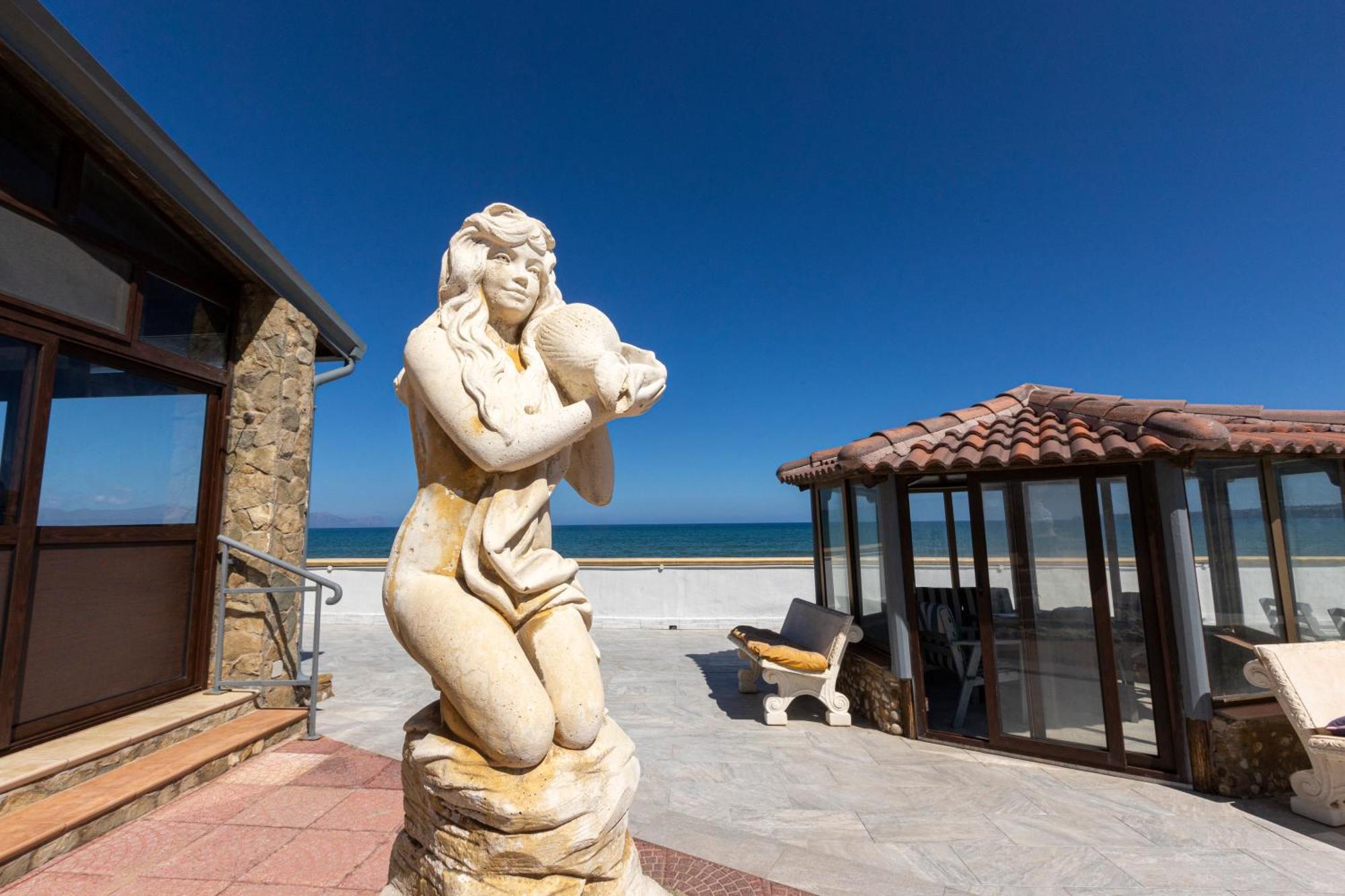 Casa Vacanza Barbera - In Riva Al Mare Βίλα Trappeto  Εξωτερικό φωτογραφία