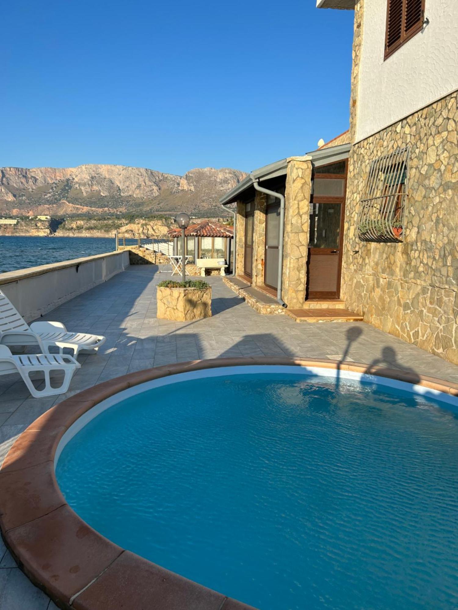 Casa Vacanza Barbera - In Riva Al Mare Βίλα Trappeto  Εξωτερικό φωτογραφία