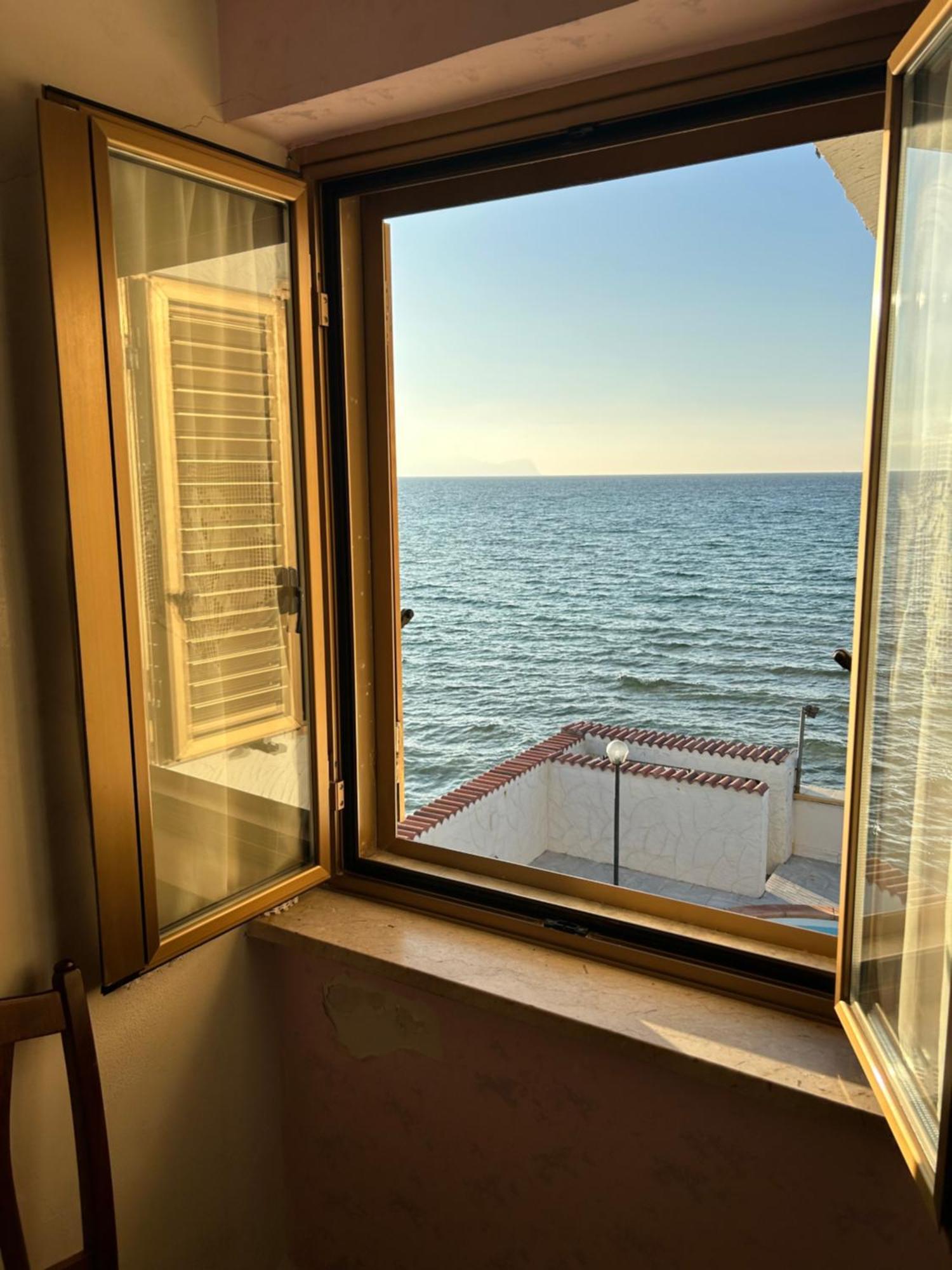 Casa Vacanza Barbera - In Riva Al Mare Βίλα Trappeto  Εξωτερικό φωτογραφία