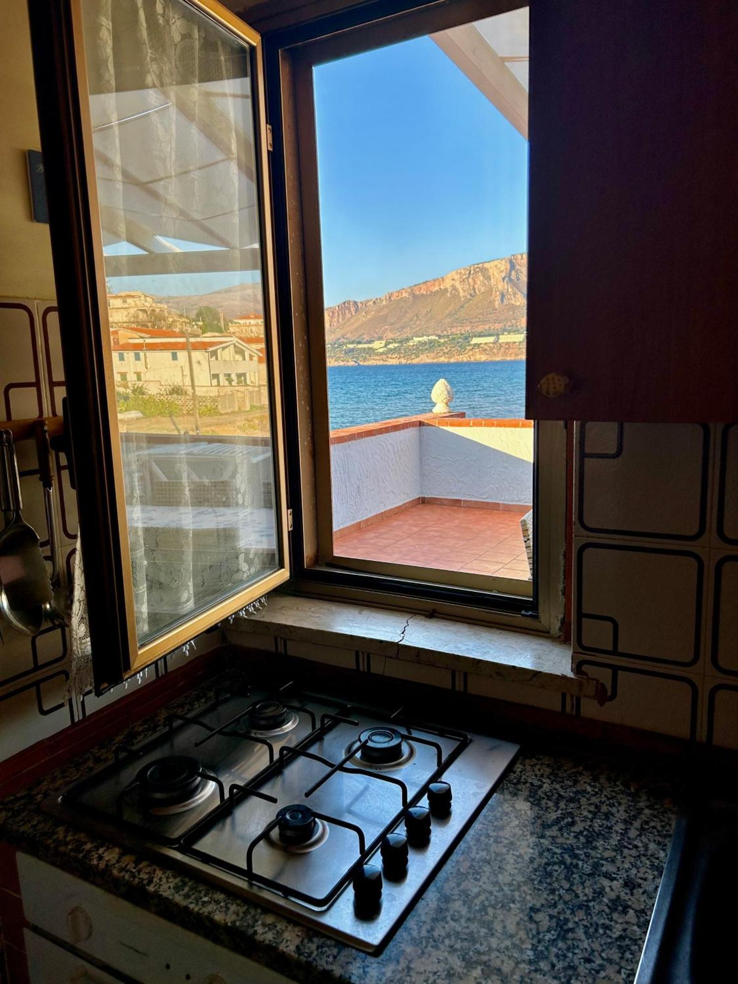 Casa Vacanza Barbera - In Riva Al Mare Βίλα Trappeto  Εξωτερικό φωτογραφία
